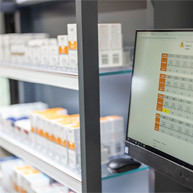 Scaffale con protezione anti-furto BD Rowa Vshelf BD Rowa Vshelf previene la rimozione sospetta dei prodotti in farmacia