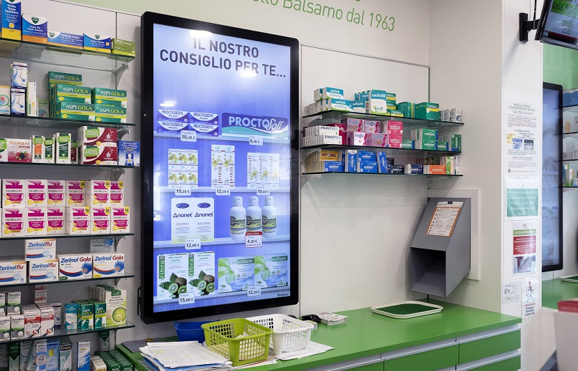 BD Rowa Vmotion è uno schermo digitale per mostrare prodotti e servizi in farmacia
