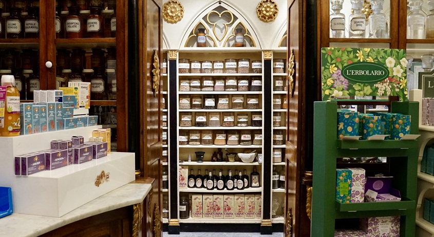 BD Rowa nella Farmacia Clementi, Fivizzano (MS)