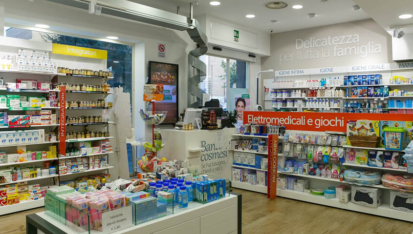 BD Rowa nella Farmacia Ariston, Napoli 